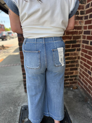Julia High Rise Crop Risen Jeans