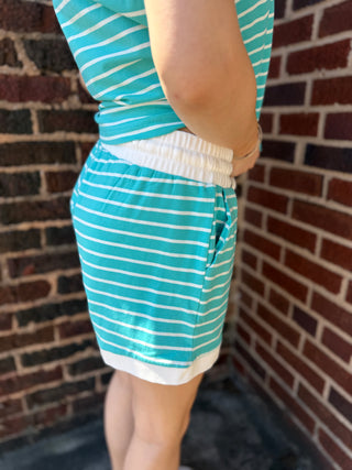 Studio Contrast Shorts