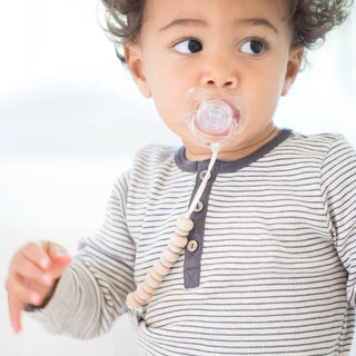 Bella Tunno Pacifier Clip | Oatmeal